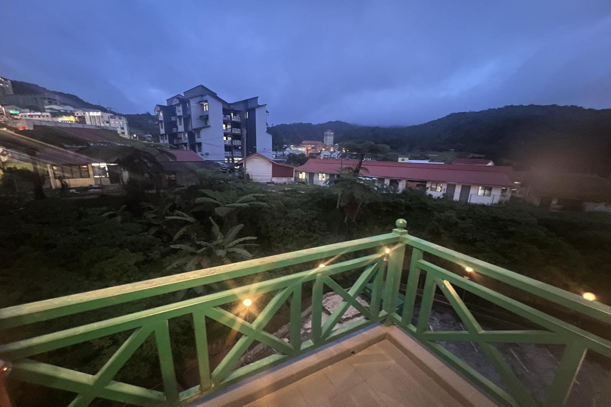 Iris House Hotel Brinchang Exterior photo